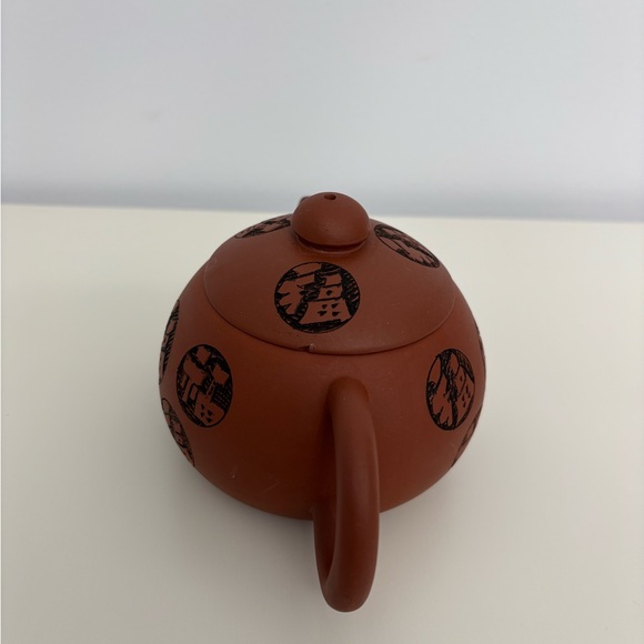 HANDMADE CHINESE RED- PURPLE CLAY YIXING ZISHA TEAPOT - Picture 6 of 10